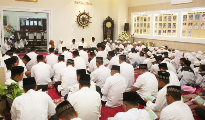 Ratusan Anak Yatim Ikuti Doa dan Dzikir Bersama di Rumjab Panglima Koarmada II