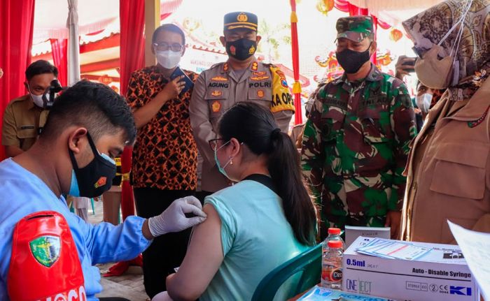 Polres Jombang Gelar Vaksinasi di Rumah Ibadah Polres Jombang Gelar Vaksinasi di Rumah Ibadah