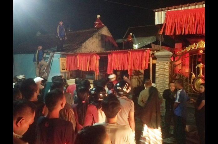 Korsleting Listrik, Rumah di Trenggalek Dilalap Si Jago Merah 