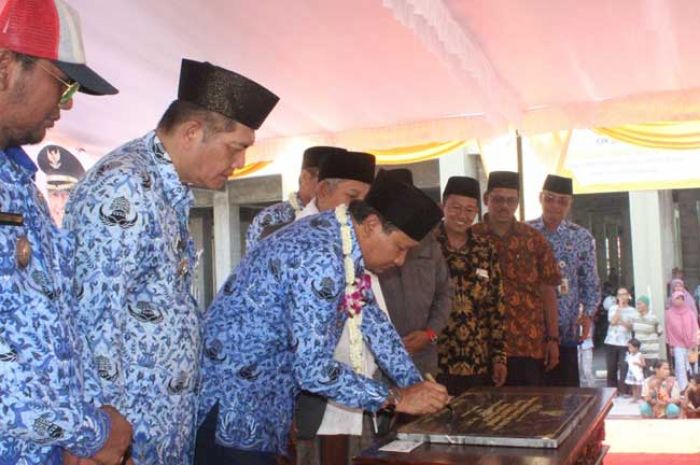 Bupati Pasuruan Resmikan Pasar Gempol