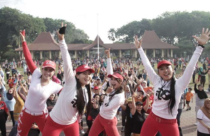 Senam Zumba untuk Sambut Asian Para Games 2018 Senam Zumba untuk Sambut Asian Para Games 2018