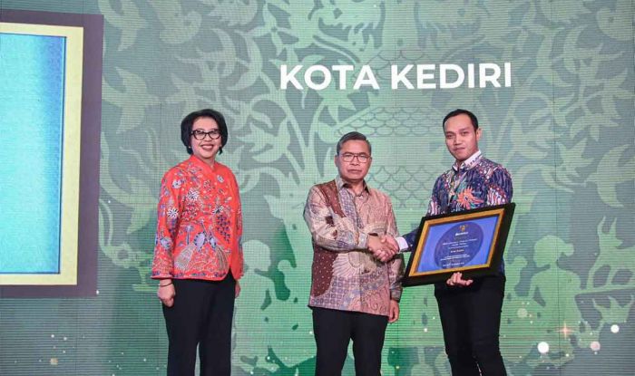 Kota Kediri Raih Sertifikat Adipura, Zanariah Apresiasi Kolaborasi Jaga Kebersihan Lingkungan Kota Kediri Raih Sertifikat Adipura, Zanariah Apresiasi Kolaborasi Jaga Kebersihan Lingkungan