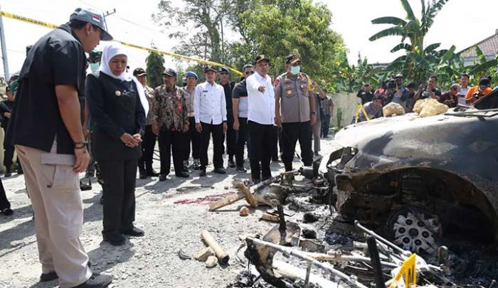 Sesalkan Aksi Pembakaran Mapolsek Tambelangan, Khofifah Dukung Polri Usut Tuntas Sesalkan Aksi Pembakaran Mapolsek Tambelangan, Khofifah Dukung Polri Usut Tuntas