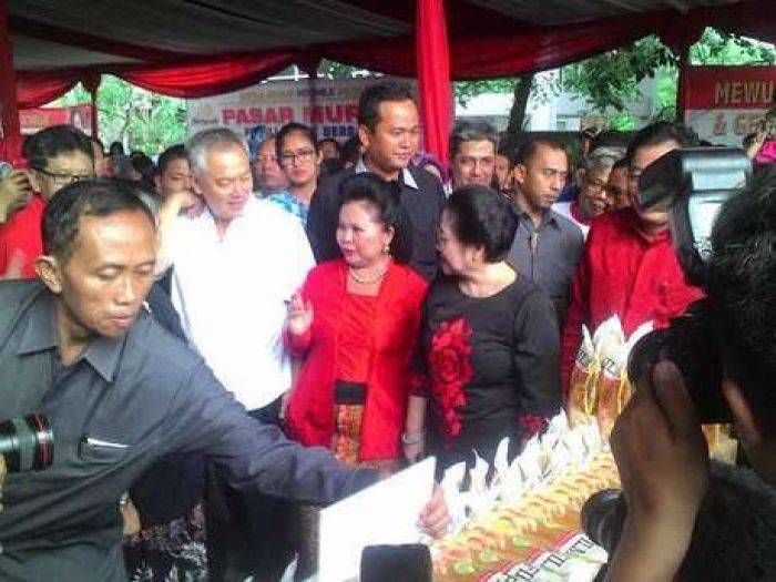 Megawati-Tomy Winata Gelar Pertemuan Tertutup, PDIP Bantah Ada Lobi Megawati-Tomy Winata Gelar Pertemuan Tertutup, PDIP Bantah Ada Lobi