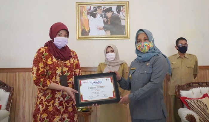 Program Pusyar BPRS Kota Mojokerto Raih Top BUMD Award 2020