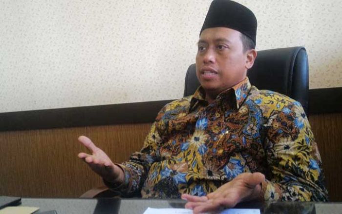 Jadi Viral di Medsos, DPRD Jatim Minta Polemik Patung Dewa Perang di Tuban Dihentikan Jadi Viral di Medsos, DPRD Jatim Minta Polemik Patung Dewa Perang di Tuban Dihentikan