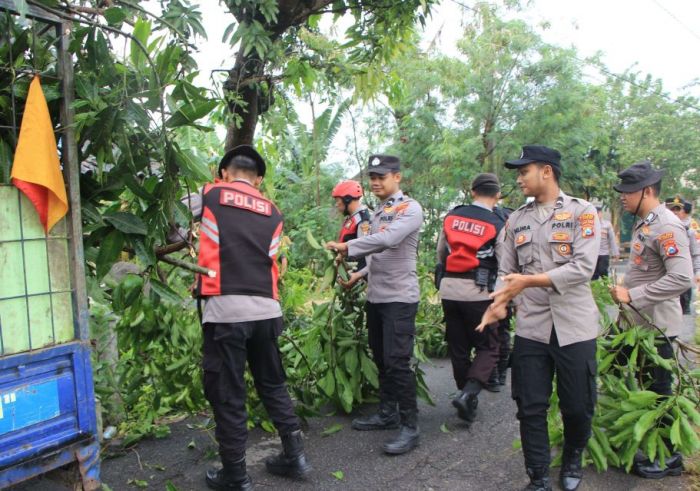 Polres Tuban Catat 31 Rumah di 2 Desa Rusak Akibat Puting Beliung