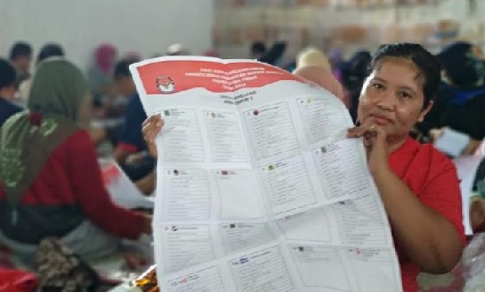 Ribuan Surat Suara di Pacitan Ditemukan Rusak Ribuan Surat Suara di Pacitan Ditemukan Rusak