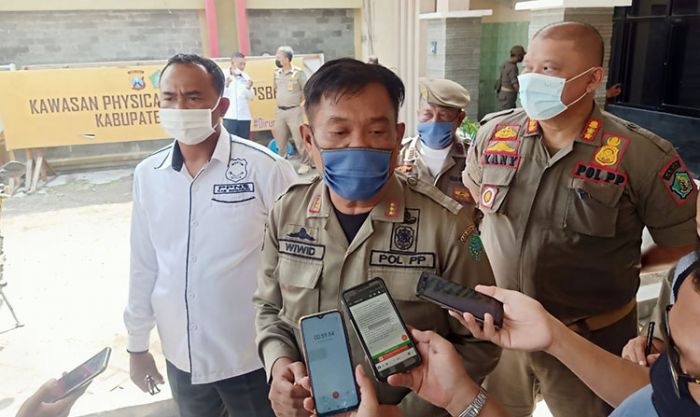 Sebanyak 2.037 Botol Miras Berbagai Merek Dimusnahkan ​Satpol PP Sidoarjo