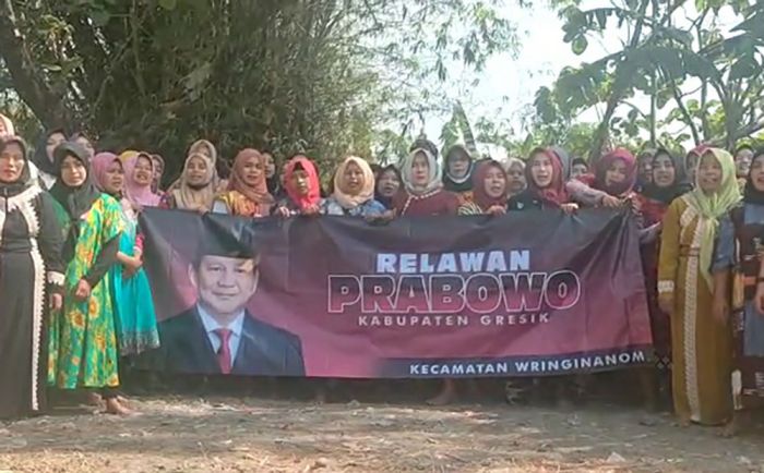 Tiga Relawan Pendukung Prabowo di Gresik Gelar Deklarasi Tiga Relawan Pendukung Prabowo di Gresik Gelar Deklarasi