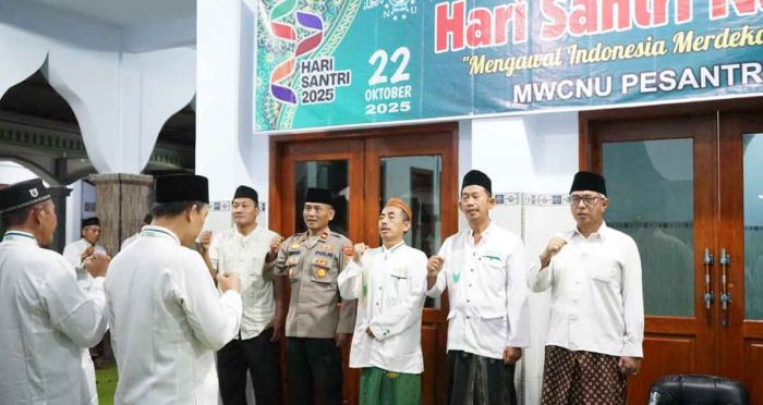 Hari Santri 2025, Wakil Wali Kota Kediri: Santri Harus Cakap Digital dan Jadi Obor Peradaban Dunia Hari Santri 2025, Wakil Wali Kota Kediri: Santri Harus Cakap Digital dan Jadi Obor Peradaban Dunia