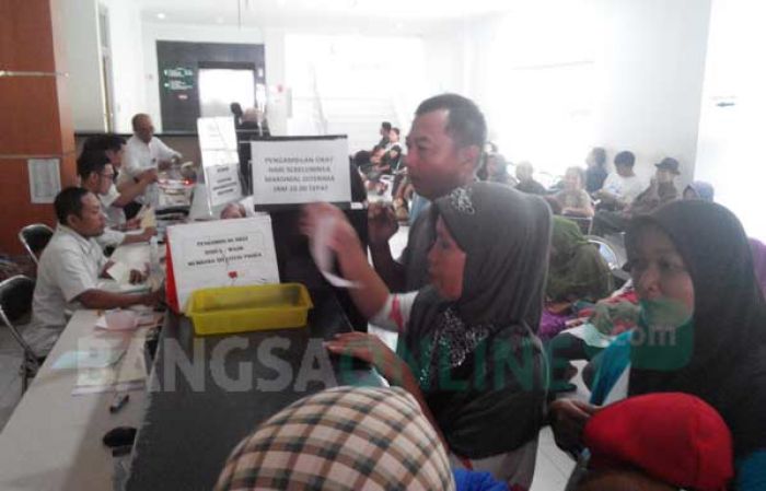 Buruknya Layanan Pasien RSUD dr Wahidin Jadi Bulan-bulanan Netizen, Dewan segera Panggil Dirut Buruknya Layanan Pasien RSUD dr Wahidin Jadi Bulan-bulanan Netizen, Dewan segera Panggil Dirut