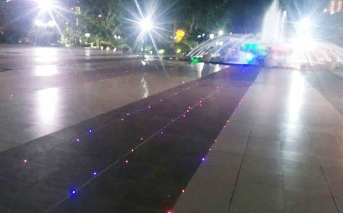 Lebih Cantik, Kini Lantai Taman Surya Dipasang Lampu Kelap-kelip Lebih Cantik, Kini Lantai Taman Surya Dipasang Lampu Kelap-kelip