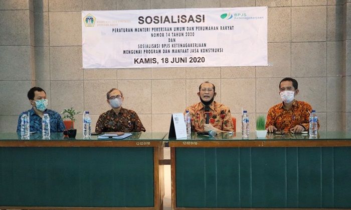 Pekerja Konstruksi Diharuskan Berasuransi Sejak Awal Proyek Pekerja Konstruksi Diharuskan Berasuransi Sejak Awal Proyek