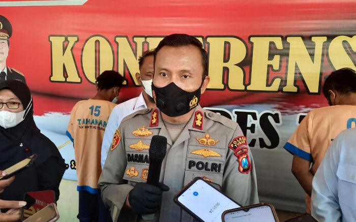 Antisipasi Lonjakan Covid-19 saat Nataru, Polres Tuban Perketat Wilayah Perbatasan Antisipasi Lonjakan Covid-19 saat Nataru, Polres Tuban Perketat Wilayah Perbatasan