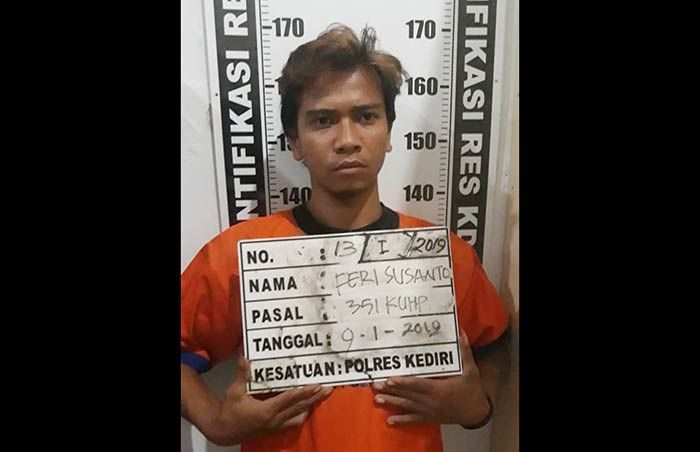 Main Hajar, Seorang Pemuda di Ngadiluwih Kediri Dipolisikan Main Hajar, Seorang Pemuda di Ngadiluwih Kediri Dipolisikan