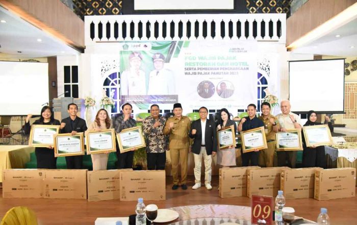 Pajak Restoran Tembus Rp100 Miliar, Pemkab Sidoarjo Beri Penghargaan Wajib Pajak