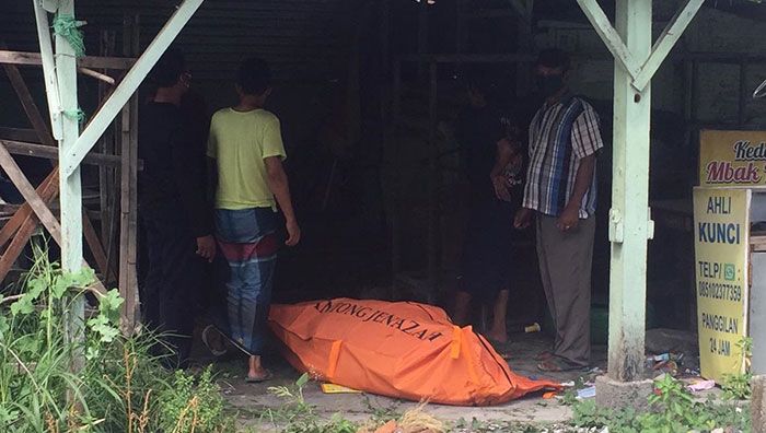 Pria Tanpa Identitas Ditemukan Tewas dalam Bangunan Bekas Warung Kopi di Sidoarjo Pria Tanpa Identitas Ditemukan Tewas dalam Bangunan Bekas Warung Kopi di Sidoarjo