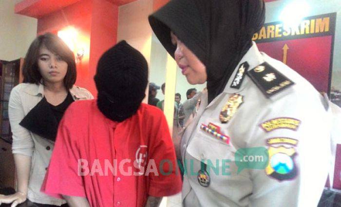 Diledek Penakut, Pemuda Warga Donowati Surabaya Nekat Gituin Gadis Ingusan Diledek Penakut, Pemuda Warga Donowati Surabaya Nekat Gituin Gadis Ingusan