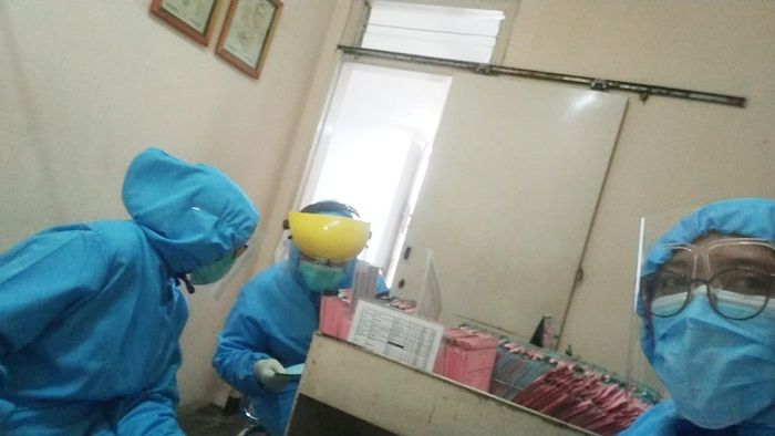 Tracing Pasien Dokter Sony yang Meninggal Karena Corona Terus Berlanjut, Ini Temuannya Tracing Pasien Dokter Sony yang Meninggal Karena Corona Terus Berlanjut, Ini Temuannya