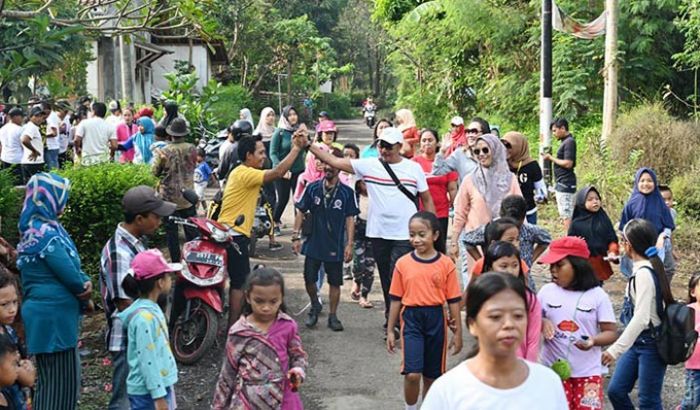 Apresiasi Kesehatan Para Ibu, Bacabup di Jember Ajak Senam Zumba dan Jalan Sehat