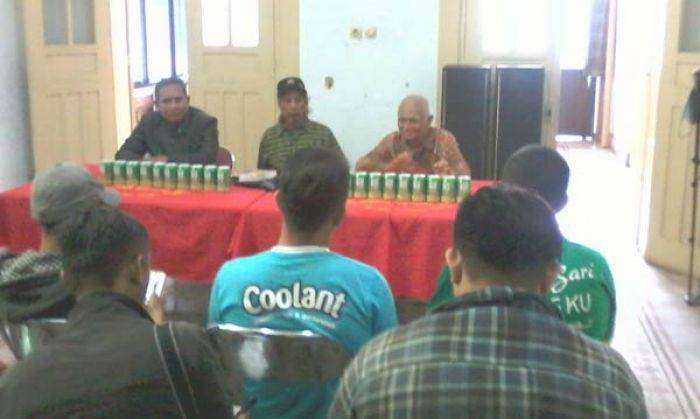 Seniman Sambut Imlek di Klenteng Eng An Kiong, Pamerkan Lukisan dan Batu Akik Seniman Sambut Imlek di Klenteng Eng An Kiong, Pamerkan Lukisan dan Batu Akik