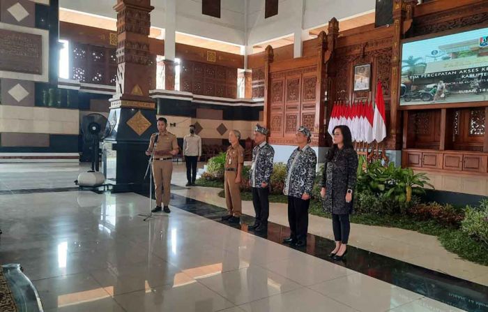 Kukuhkan TPAKD, Upaya Bupati Tuban Temukan Terobosan Akses Keuangan Kukuhkan TPAKD, Upaya Bupati Tuban Temukan Terobosan Akses Keuangan