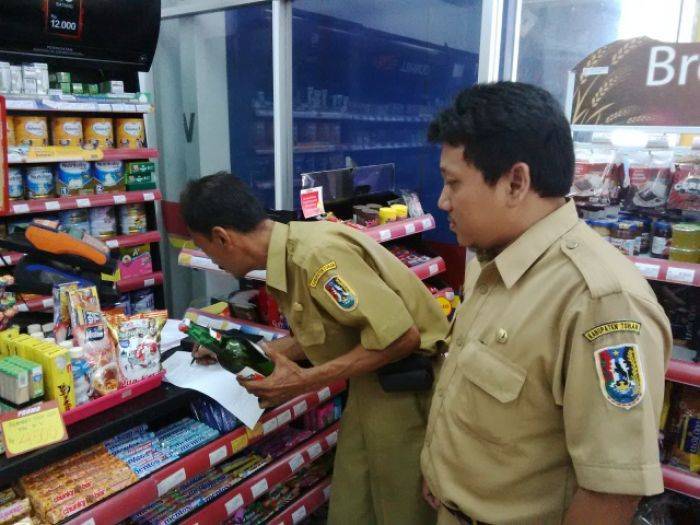 Jelang Natal-Tahun Baru, Pemkab Tuban Razia Parsel Jelang Natal-Tahun Baru, Pemkab Tuban Razia Parsel