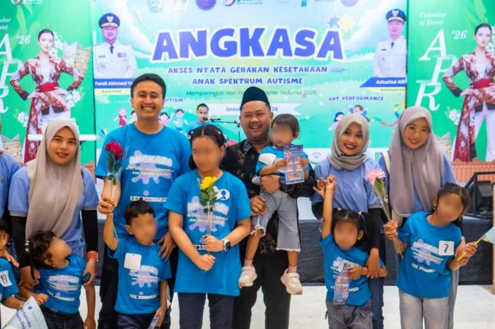 Hadiri Peringatan Hari Peduli Autisme Sedunia,  Bupati Gresik  Dorong Kesetaraan Tanpa Diskriminasi