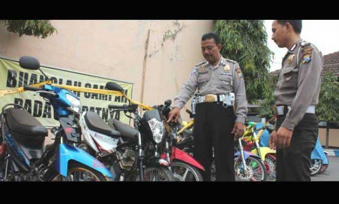 Razia Balap Liar di Ngawi, Polisi Sita Ratusan Motor Razia Balap Liar di Ngawi, Polisi Sita Ratusan Motor