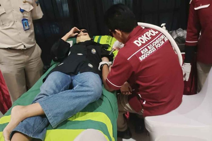Hapus Tato dengan Peserta Terbanyak, Polda Jatim Terima Penghargaan Dari MURI Hapus Tato dengan Peserta Terbanyak, Polda Jatim Terima Penghargaan Dari MURI