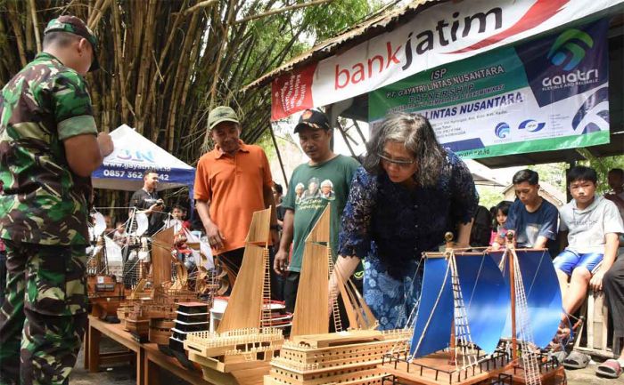 Pesan Pj Wali Kota Kediri saat Tonton Lomba Balap dan Kontes Perahu di Kelurahan Pakunden