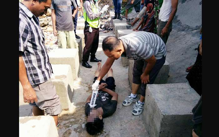 Remaja Asal Bancar Ditemukan Meninggal di Pantai, Diduga Bunuh Diri Akibat Depresi Tak Lulus Kuliah Remaja Asal Bancar Ditemukan Meninggal di Pantai, Diduga Bunuh Diri Akibat Depresi Tak Lulus Kuliah