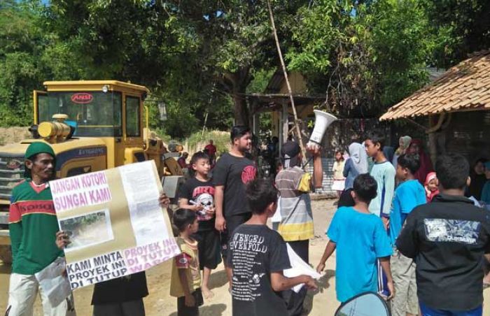 Dinilai Cemari Lingkungan, Perusahaan Pengolah Pasir di Jenu Didemo Warga