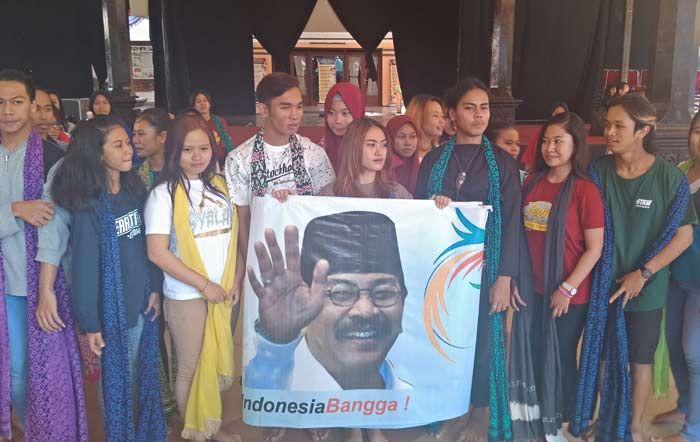 Seniman Jatim Deklarasi Dukung Jokowi-Soekarwo