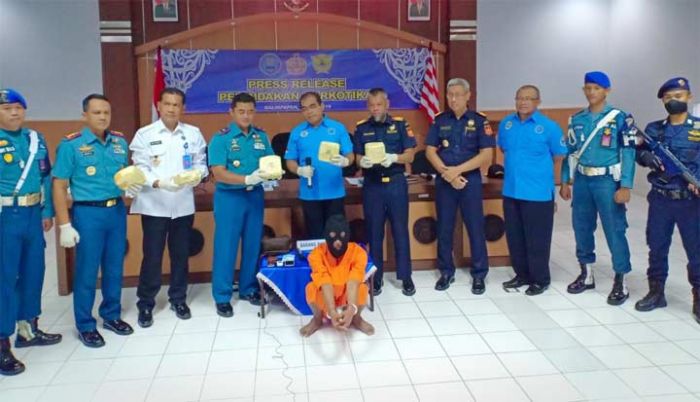 Penyelundupan Sabu 5,4 Kg Digagalkan Tim Gabungan Lantamal XIII Tarakan, BNN, dan DJBC Kaltim Penyelundupan Sabu 5,4 Kg Digagalkan Tim Gabungan Lantamal XIII Tarakan, BNN, dan DJBC Kaltim
