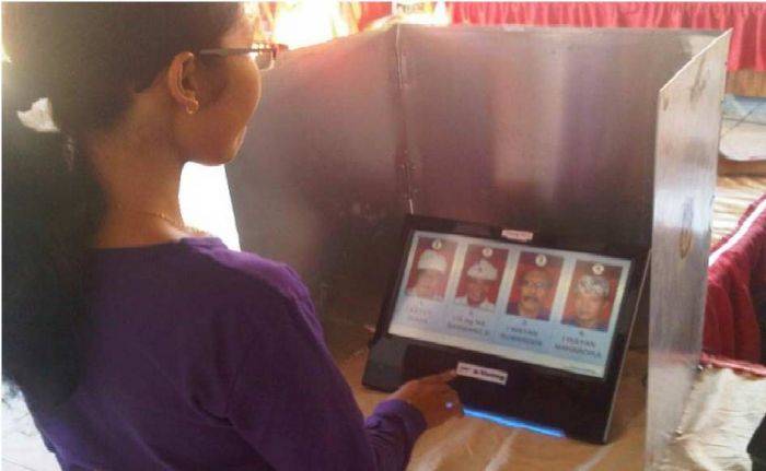 Banyak Kelemahan, LSM Tolak Pilkades Sistem E-Voting Banyak Kelemahan, LSM Tolak Pilkades Sistem E-Voting