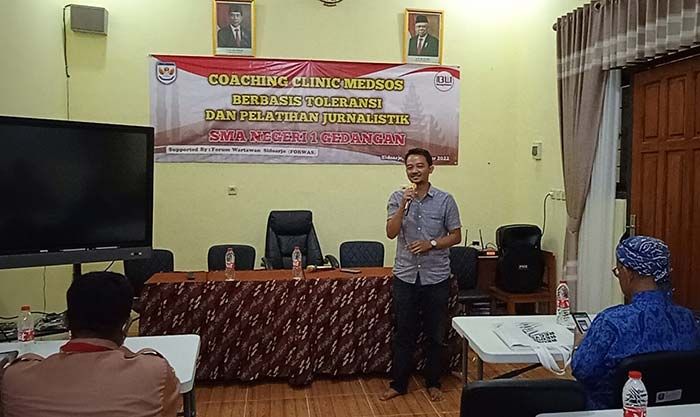 Gandeng Forwas Institut dan Komunitas Brang Wetan, SMAN 1 Gedangan Gelar Coaching Clinic Gandeng Forwas Institut dan Komunitas Brang Wetan, SMAN 1 Gedangan Gelar Coaching Clinic