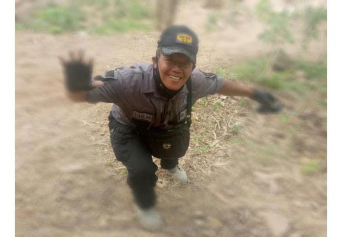 Usia 57 Tahun, Syahlan Cekatan Liput Acara Pangdam V, Event Baksos Aventure Trail HUT ke-75 TNI Usia 57 Tahun, Syahlan Cekatan Liput Acara Pangdam V, Event Baksos Aventure Trail HUT ke-75 TNI