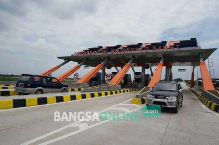 Gubernur Jamin Pembangunan Tol di Jatim Selesai Sebelum Lebaran Gubernur Jamin Pembangunan Tol di Jatim Selesai Sebelum Lebaran