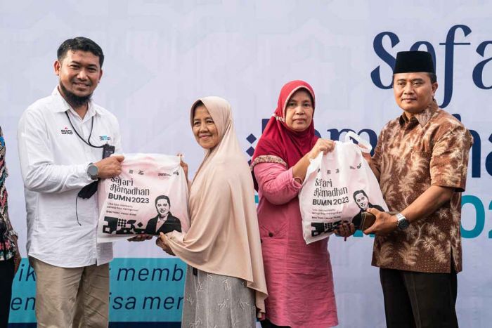 Gelar Safari Ramadhan BUMN 2023, 1.000 Paket Sembako Murah SIG Ludes Tersalurkan Di Tangsel