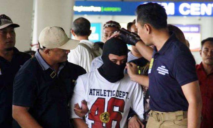 Tunggu Kekasih, Pemutilasi Wanita Hamil Dibekuk, Pelaku Seorang Playboy Tunggu Kekasih, Pemutilasi Wanita Hamil Dibekuk, Pelaku Seorang Playboy