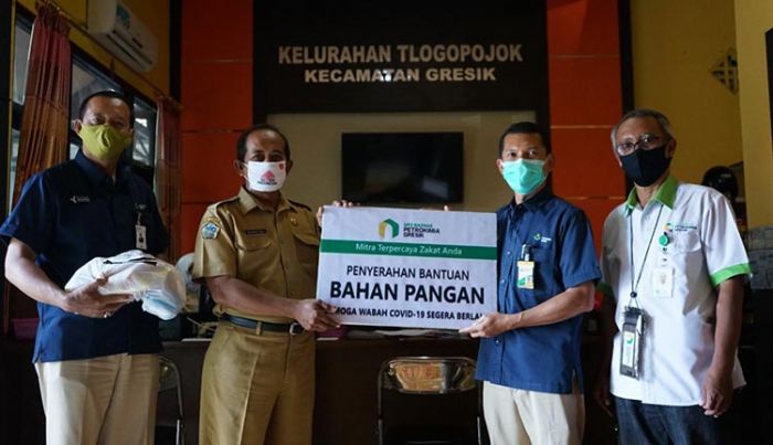 UPZ Baznas Petrokimia Gresik Bantu Masker dan Sembako Kepada Keluarga Miskin Sekitar Perusahaan UPZ Baznas Petrokimia Gresik Bantu Masker dan Sembako Kepada Keluarga Miskin Sekitar Perusahaan