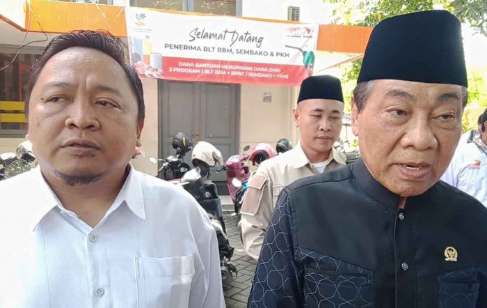Anggota DPR RI ini Hadiri Penyaluran Bantuan dari Kemensos di Kantor Pos Kota Probolinggo Anggota DPR RI ini Hadiri Penyaluran Bantuan dari Kemensos di Kantor Pos Kota Probolinggo