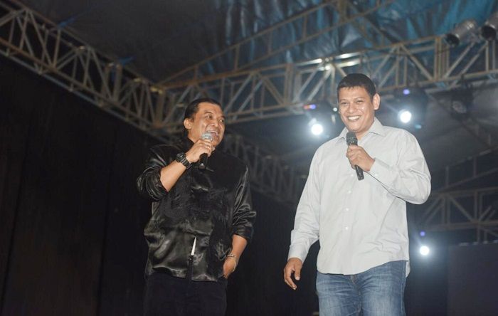 Begini Kenangan Wali Kota Kediri Nyanyi Satu Panggung Bareng Didi Kempot Begini Kenangan Wali Kota Kediri Nyanyi Satu Panggung Bareng Didi Kempot