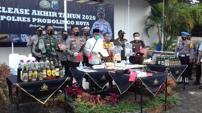 Rekam Jejak Tindak Kejahatan di Penghujung 2020 Kota Probolinggo, Alami Kenaikan 2 Persen Rekam Jejak Tindak Kejahatan di Penghujung 2020 Kota Probolinggo, Alami Kenaikan 2 Persen