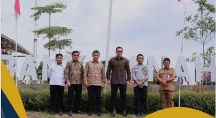 Akhiri Kunjungan Kerja di Kaltim, Menteri AHY Datangi Kantor Bank Tanah Penajam Paser Utara Akhiri Kunjungan Kerja di Kaltim, Menteri AHY Datangi Kantor Bank Tanah Penajam Paser Utara