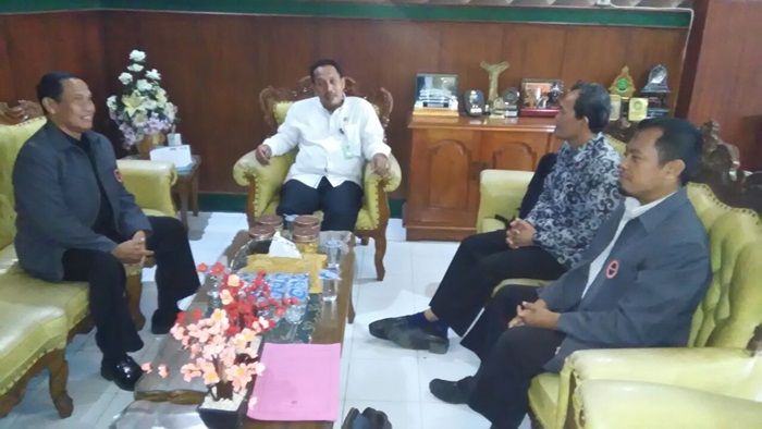 Berdayakan Penyuluh Agama Tangkal Terorisme, Kemenag Jatim Terima Audiensi FKPT Berdayakan Penyuluh Agama Tangkal Terorisme, Kemenag Jatim Terima Audiensi FKPT