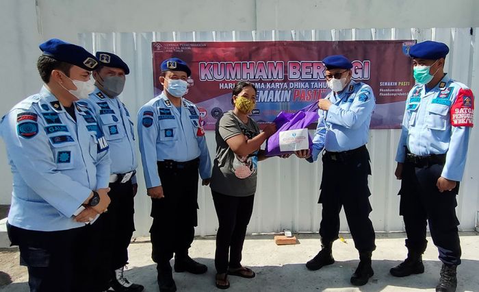 Peringati Hari Dharma Karyadhika, Lapas, Bapas, dan Kantor Imigrasi Kediri Gelar Baksos Peringati Hari Dharma Karyadhika, Lapas, Bapas, dan Kantor Imigrasi Kediri Gelar Baksos