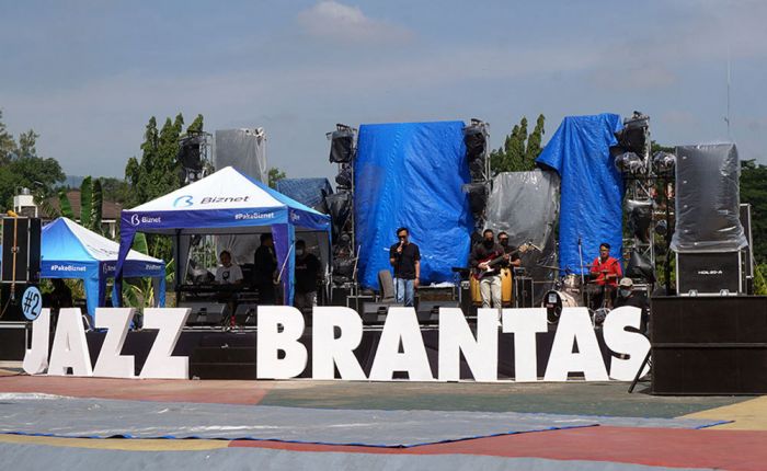 Malam Ini, Cendana Singer Gebrak Jazz Brantas 2021, Bawakan Lagu Daerah Bernuansa Jazz Malam Ini, Cendana Singer Gebrak Jazz Brantas 2021, Bawakan Lagu Daerah Bernuansa Jazz